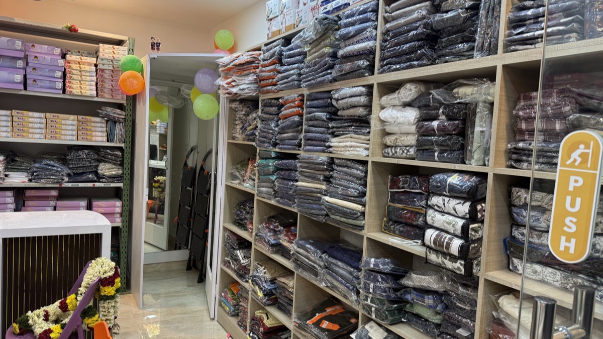 Readymade clothing shelves inside R3